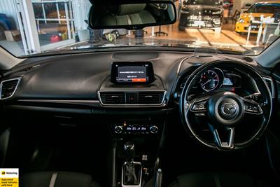2016 Mazda Axela - Thumbnail