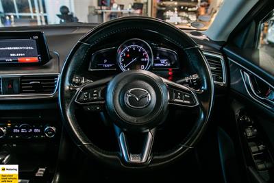 2016 Mazda Axela - Thumbnail