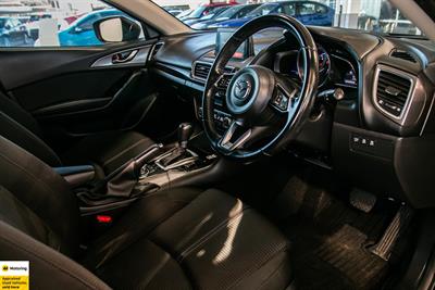 2016 Mazda Axela - Thumbnail