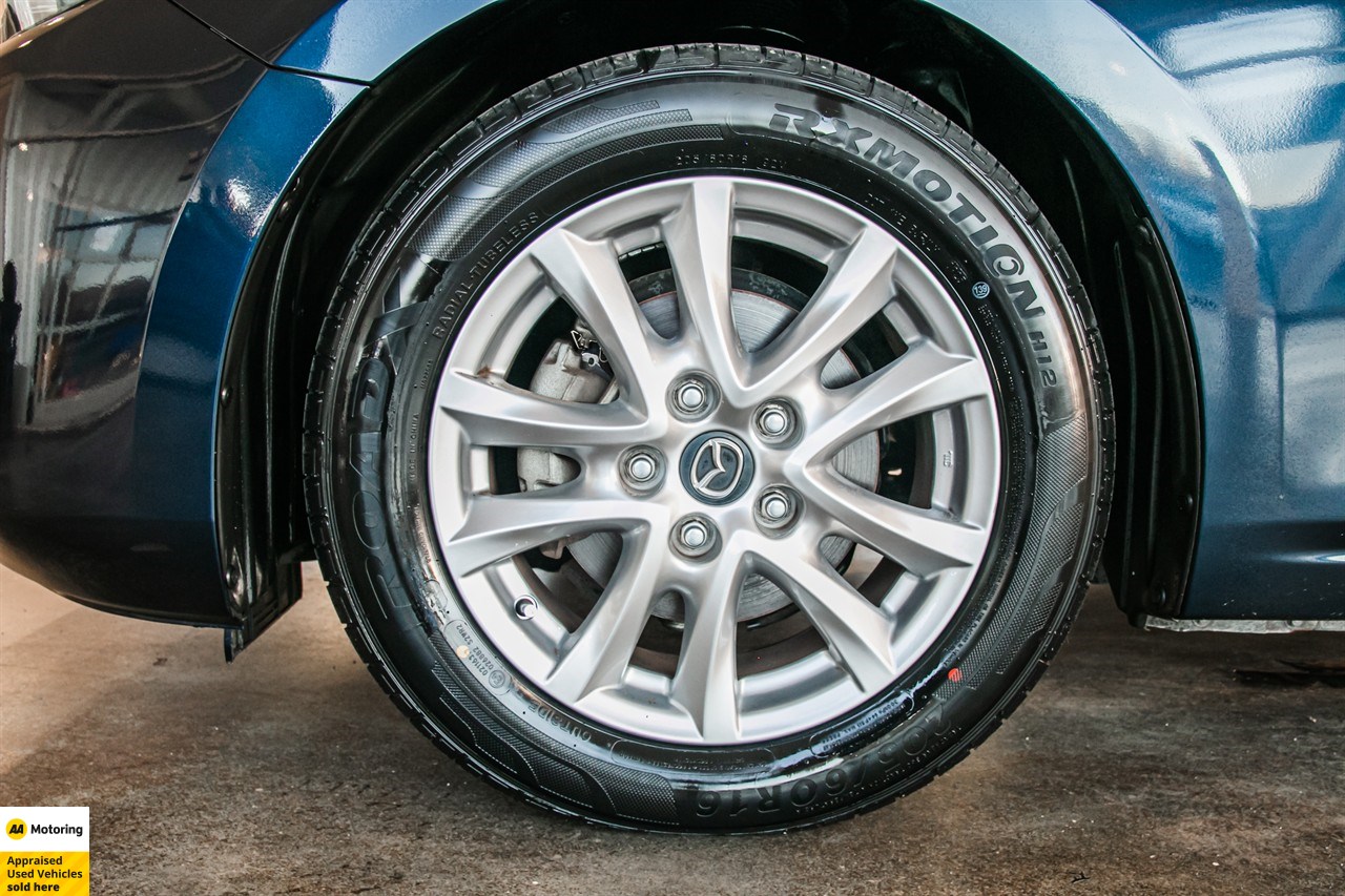 2016 Mazda Axela