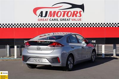 2022 Hyundai IONIQ - Thumbnail
