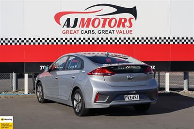 2022 Hyundai IONIQ - Thumbnail