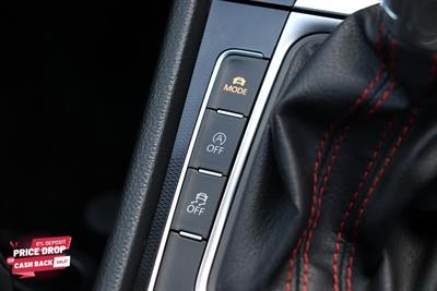 2015 Volkswagen Golf - Thumbnail
