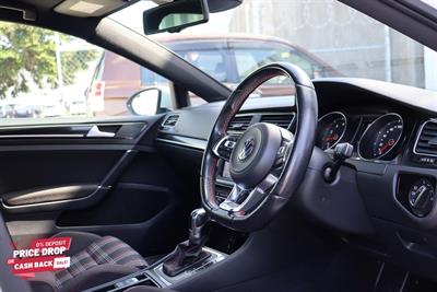 2015 Volkswagen Golf - Thumbnail