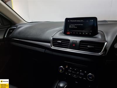 2016 Mazda Axela - Thumbnail