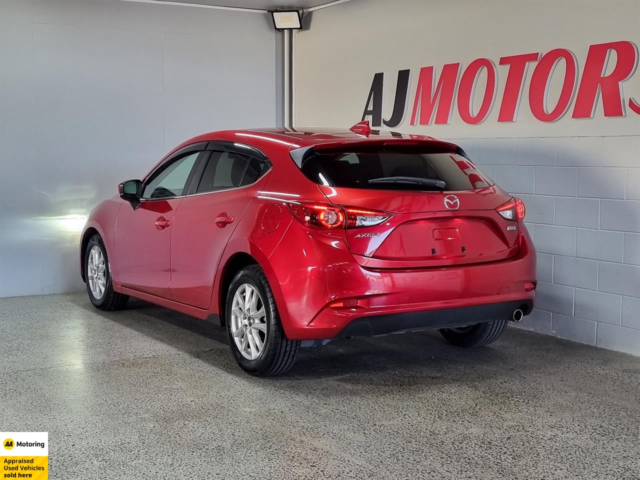 2016 Mazda Axela