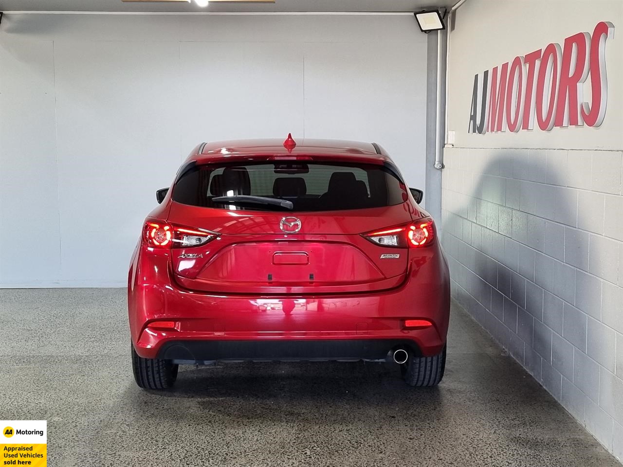 2016 Mazda Axela