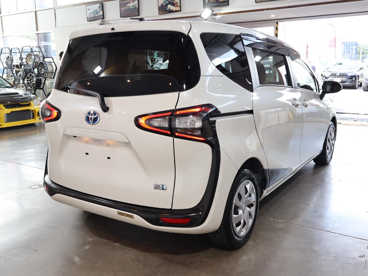 2017 Toyota Sienta