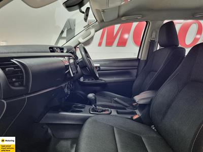 2020 Toyota Hilux - Thumbnail