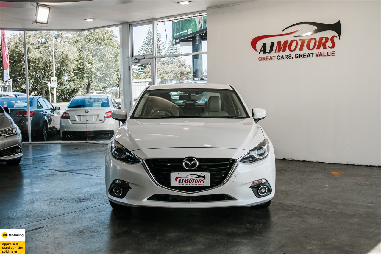 2013 Mazda Axela