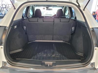 2016 Honda Vezel - Thumbnail