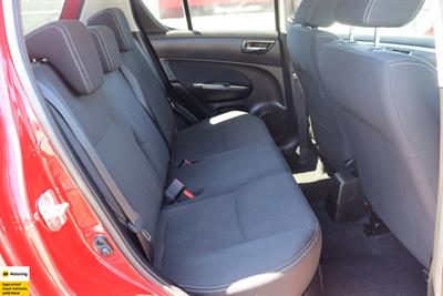 2016 Suzuki Swift - Thumbnail