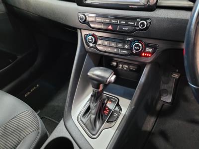 2019 Kia Niro - Thumbnail