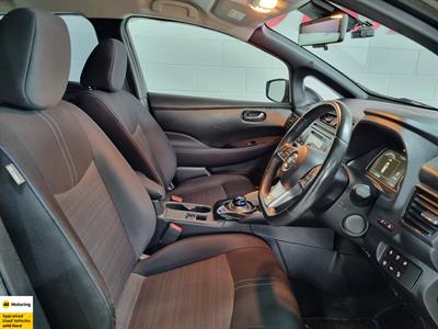 2018 Nissan Leaf - Thumbnail