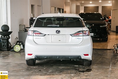 2013 Lexus CT200H - Thumbnail