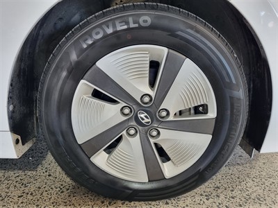 2022 Hyundai IONIQ - Thumbnail