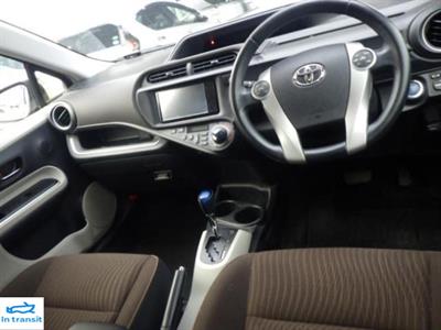 2013 Toyota Aqua - Thumbnail