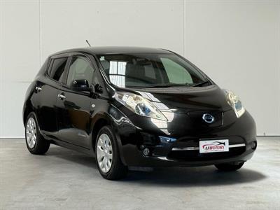 2015 Nissan Leaf - Thumbnail