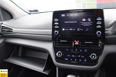 2022 Hyundai IONIQ - Thumbnail