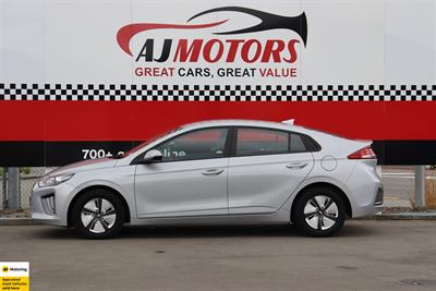 2022 Hyundai IONIQ - Thumbnail