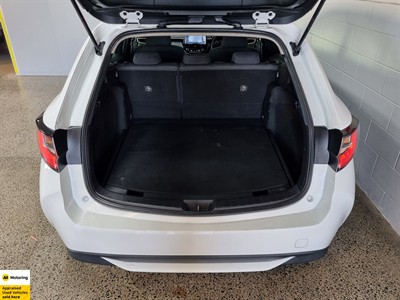 2020 Toyota Corolla - Thumbnail