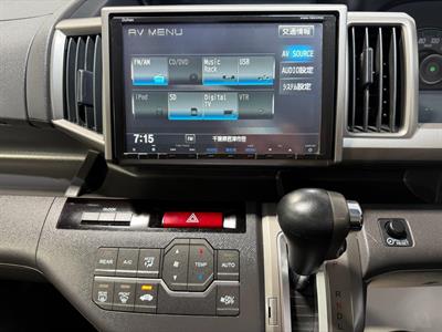 2013 Honda STEPWAGON - Thumbnail