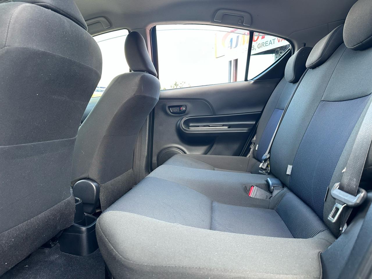 2015 Toyota Aqua