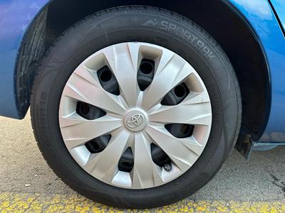 2015 Toyota Aqua - Thumbnail