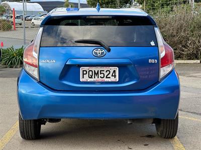 2015 Toyota Aqua - Thumbnail
