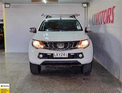 2018 Mitsubishi Triton - Thumbnail
