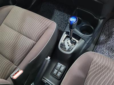 2015 Toyota Aqua - Thumbnail