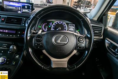 2017 Lexus CT - Thumbnail