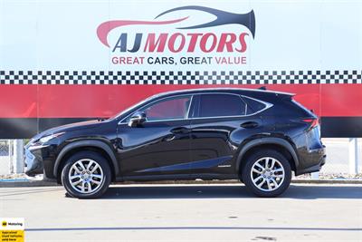 2017 Lexus NX 300h - Thumbnail