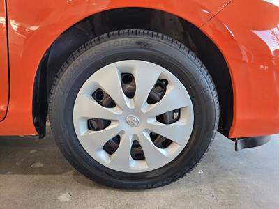 2013 Toyota Aqua - Thumbnail