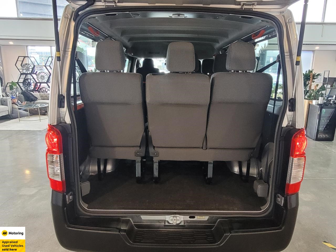 2019 Nissan NV350