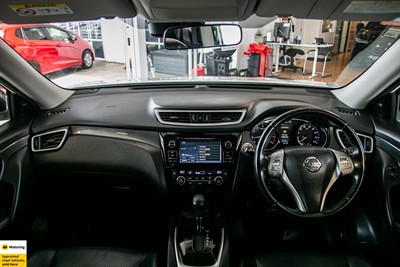 2015 Nissan X-Trail - Thumbnail