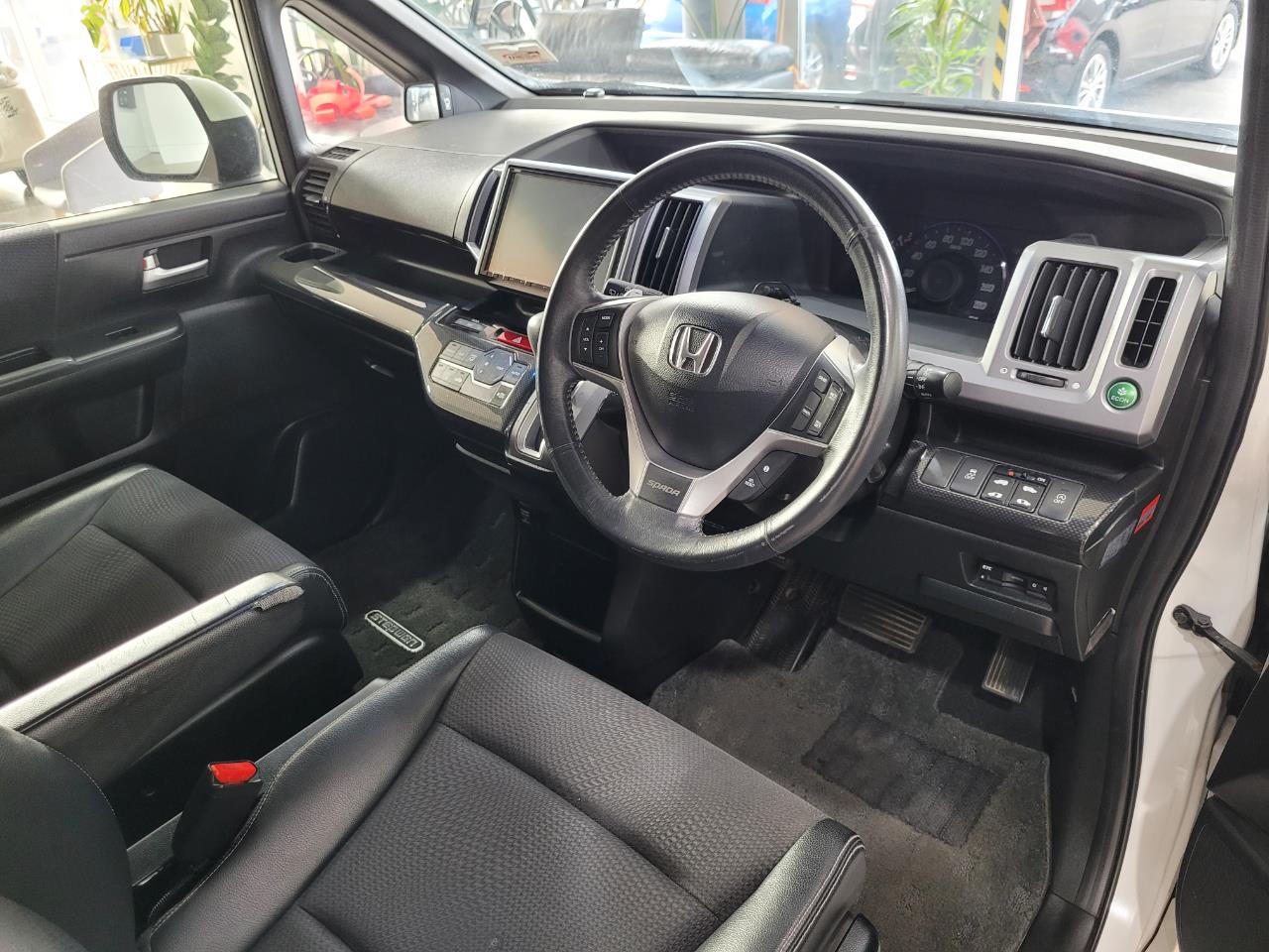 2014 Honda STEPWAGON