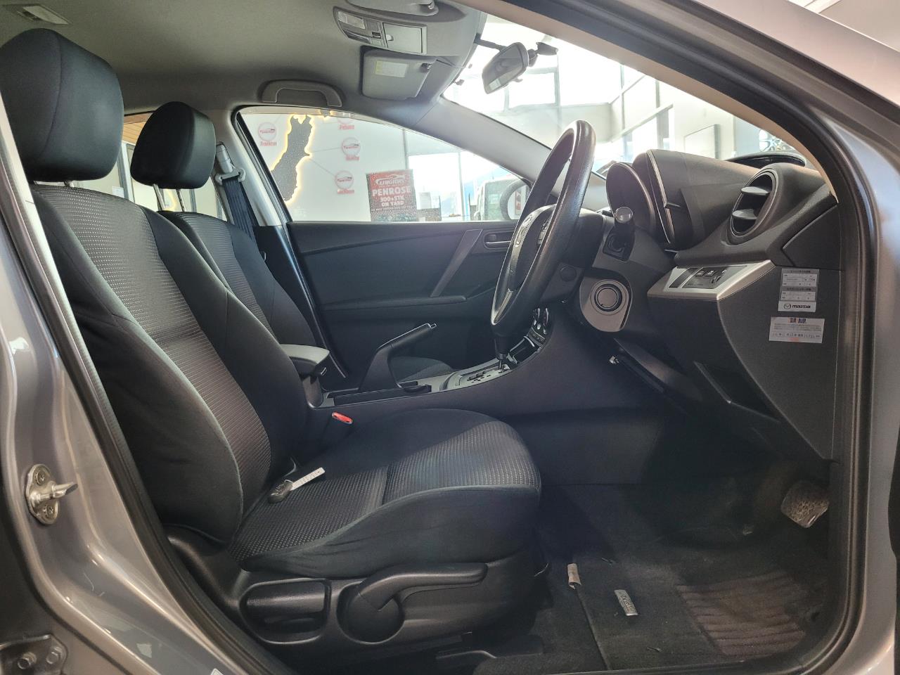 2011 Mazda Axela