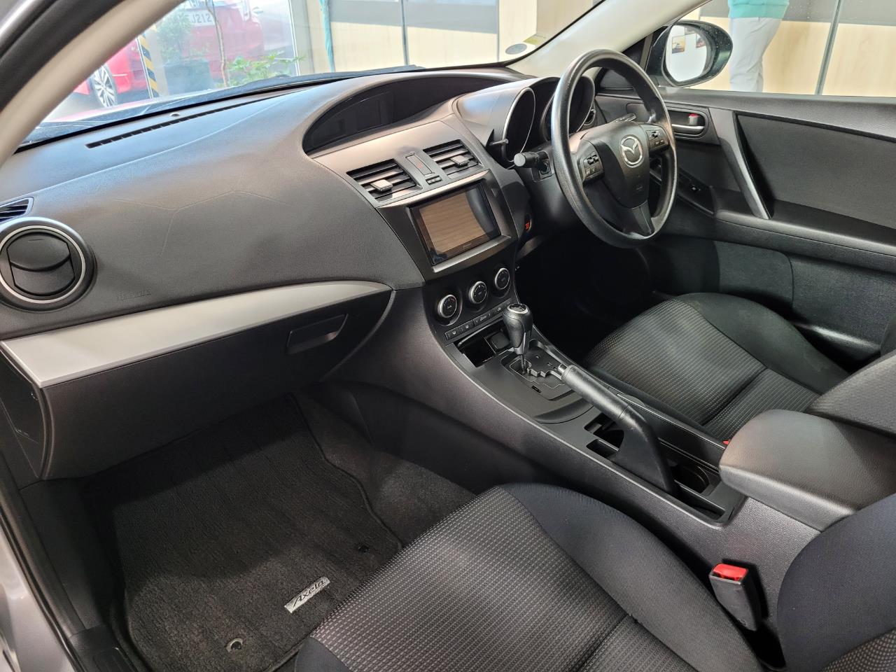 2011 Mazda Axela