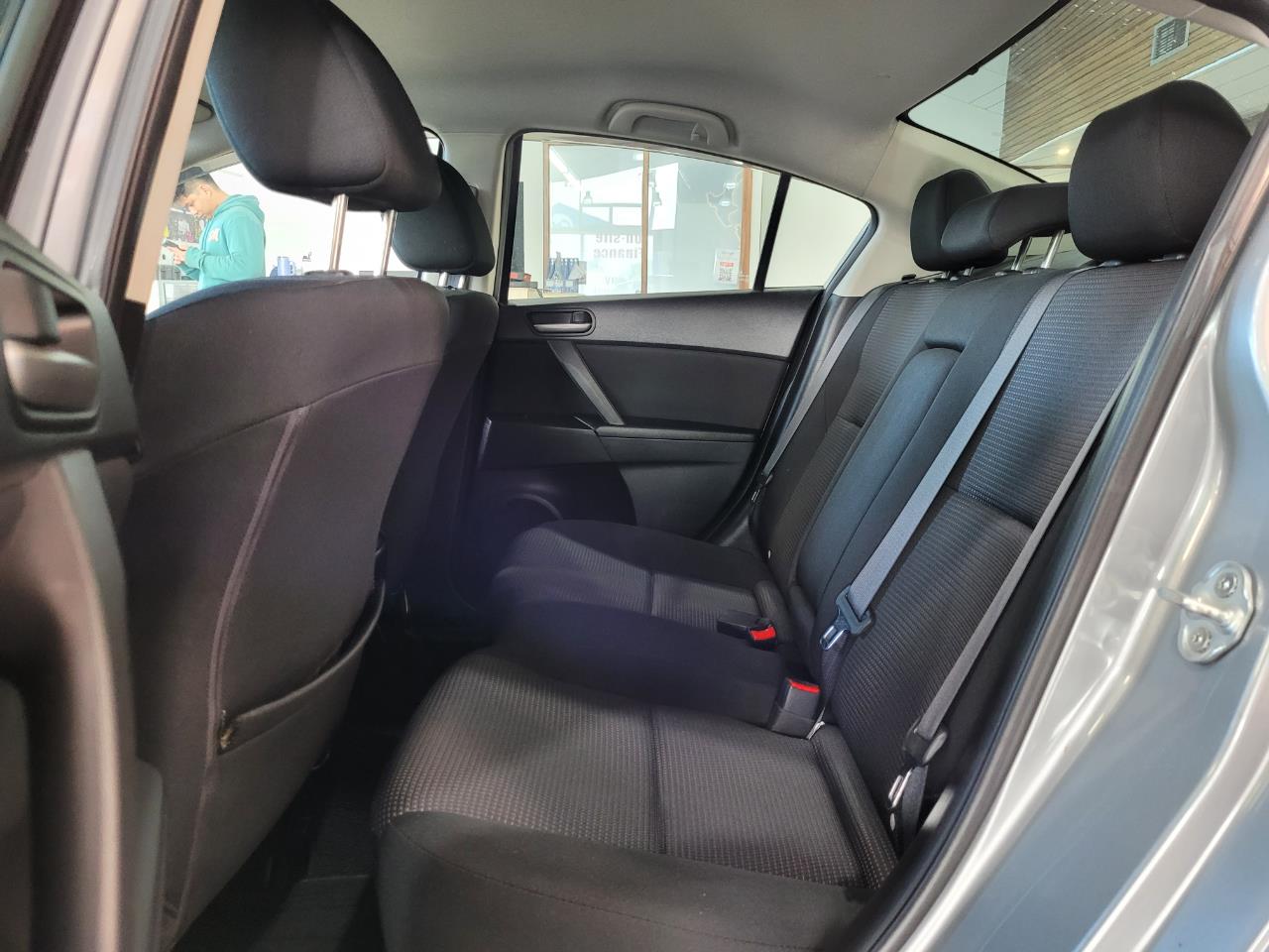 2011 Mazda Axela