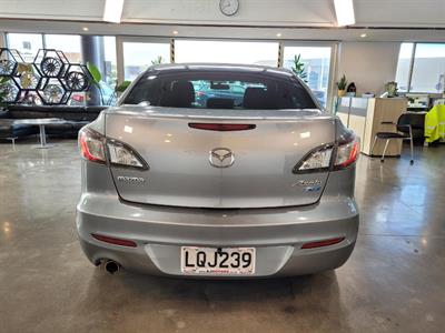 2011 Mazda Axela - Thumbnail