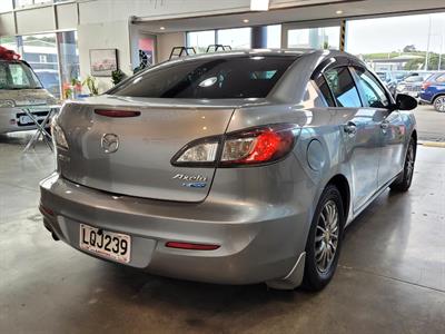 2011 Mazda Axela - Thumbnail