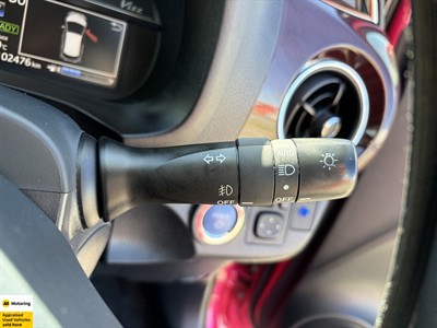 2017 Toyota Vitz - Thumbnail