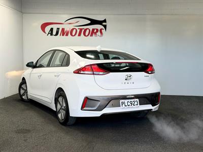 2022 Hyundai IONIQ - Thumbnail