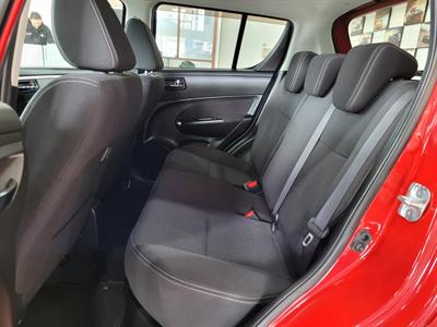 2014 Suzuki Swift - Thumbnail