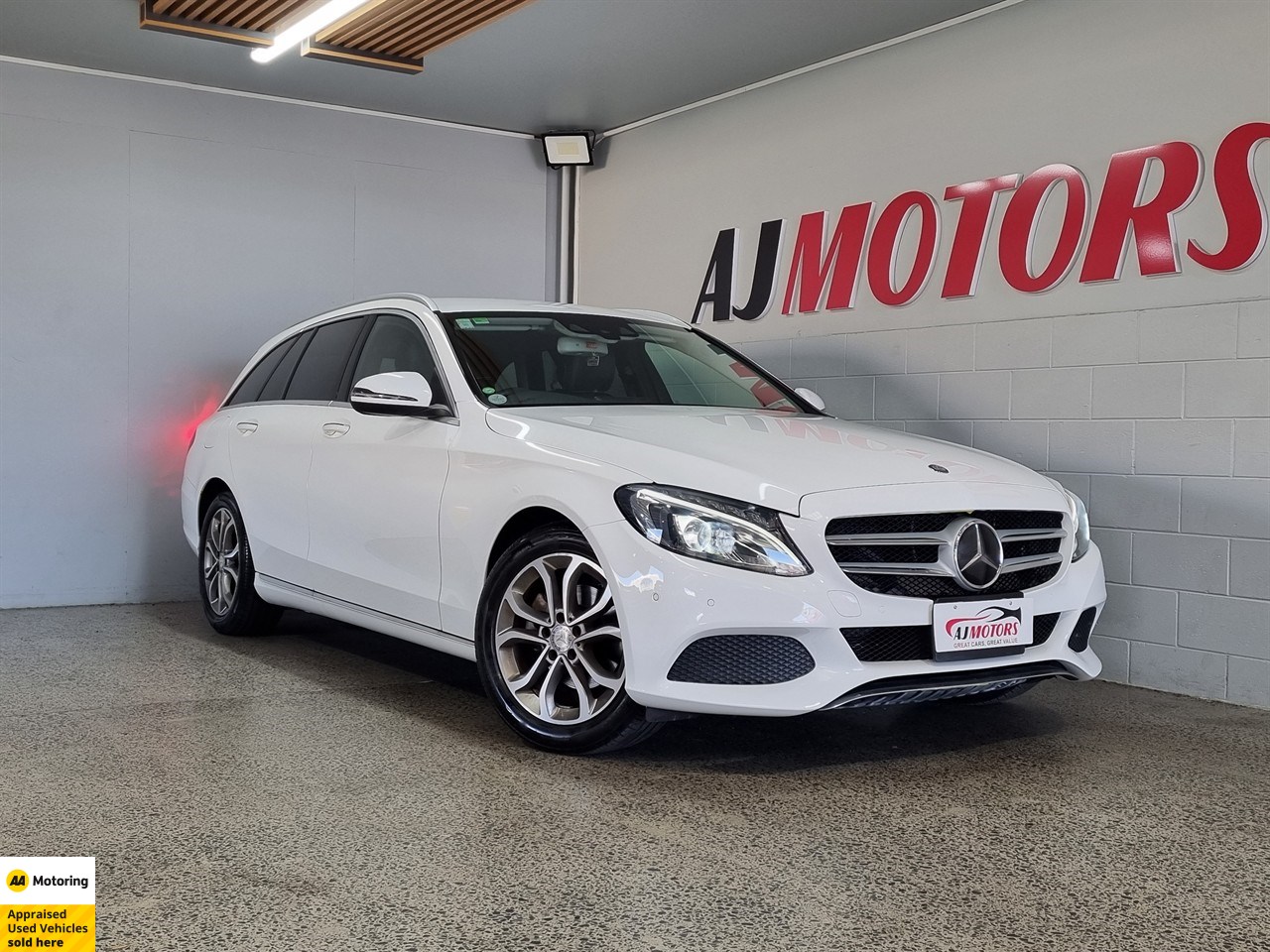 2015 Mercedes-Benz C 180