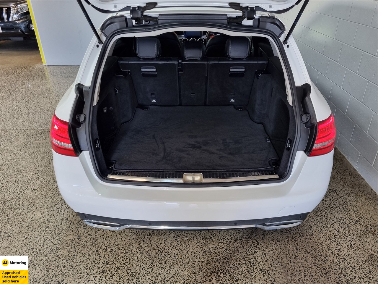 2015 Mercedes-Benz C 180