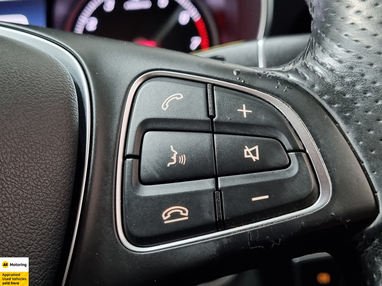 2015 Mercedes-Benz C 180