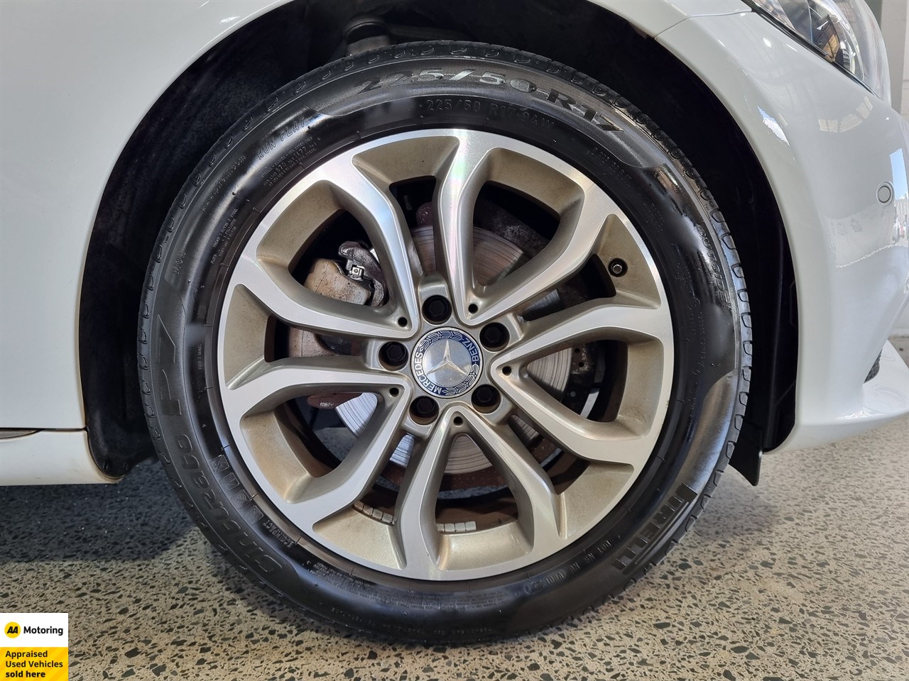 2015 Mercedes-Benz C 180