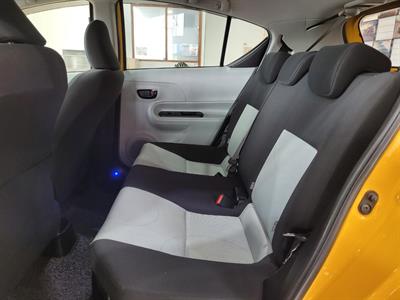 2012 Toyota Aqua - Thumbnail